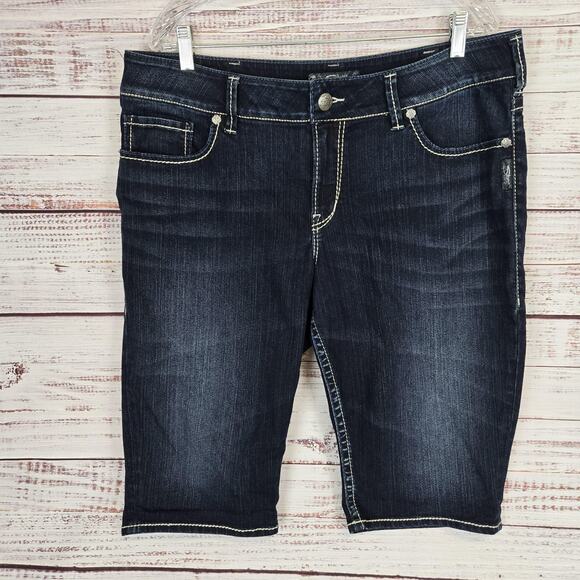 Silver Jeans Women's Dark Blue Jean Shorts - Picture 1 of 10